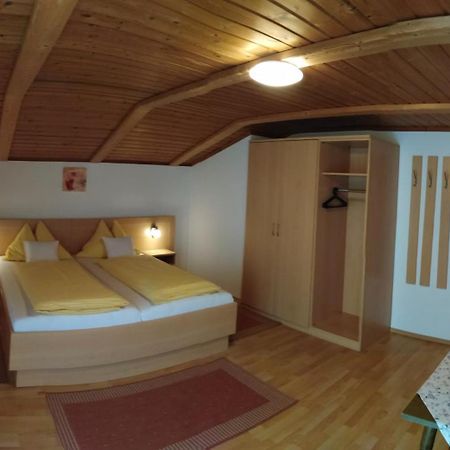 Ferienhaus Regina 维尔芬翁 客房 照片
